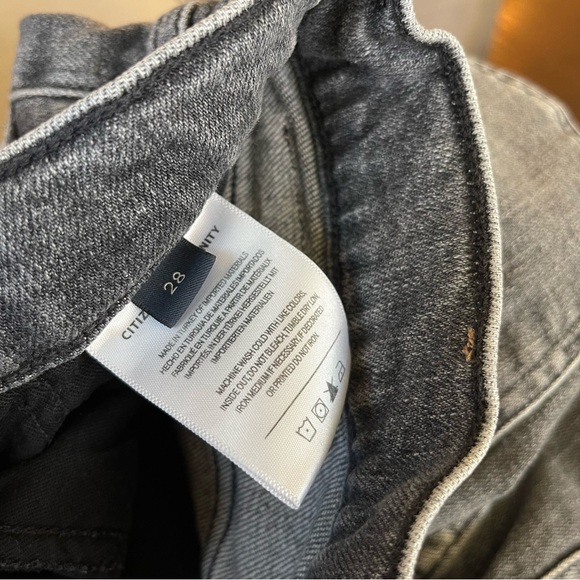 Citizens Of Humanity Premium Vintage Daphne Crop Frayed Hem Jeans - Picture 6 of 8